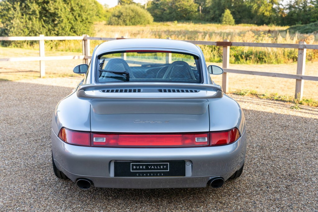 Porsche 993 Carrera 4