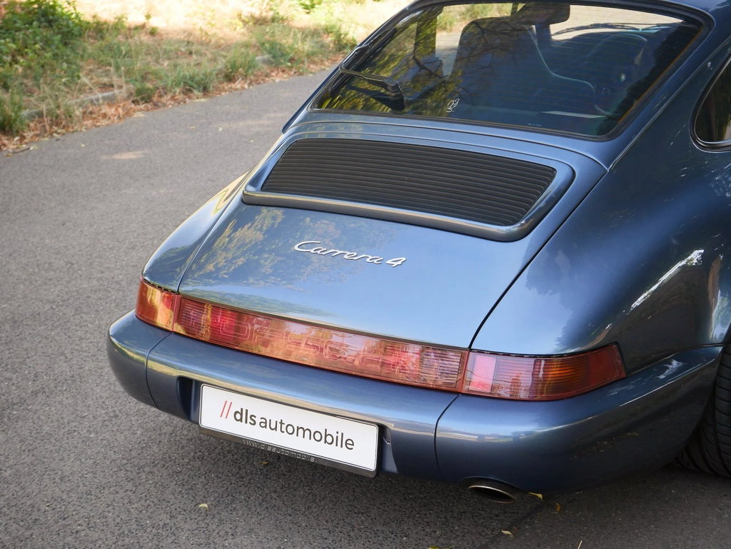 Porsche 964 Carrera 4