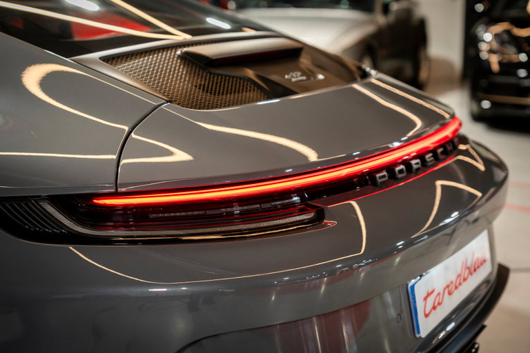 Porsche 992 GT3 Touring