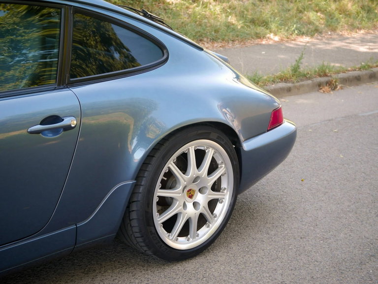 Porsche 964 Carrera 4