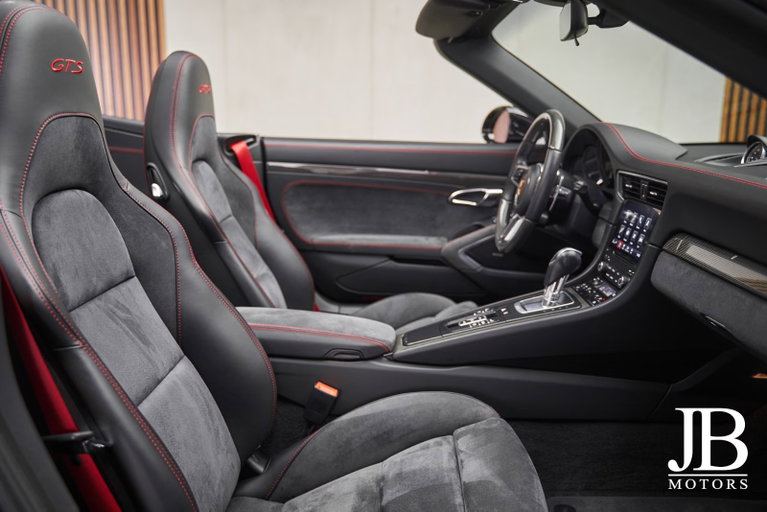 Porsche 991.2 Carrera GTS