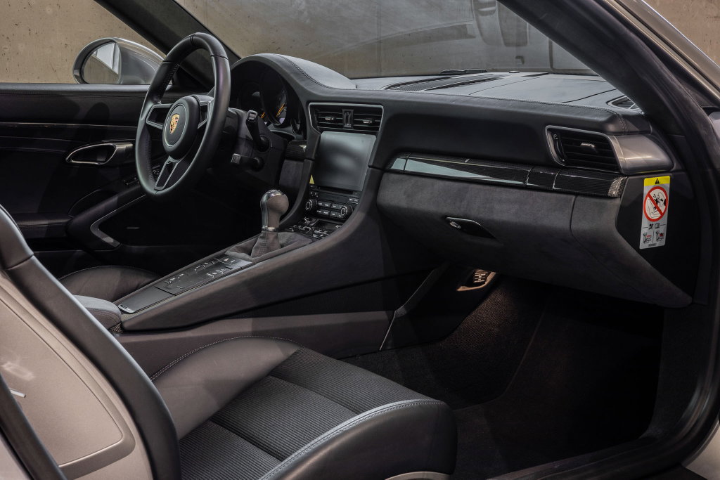 Porsche 991.2 GT3 Touring