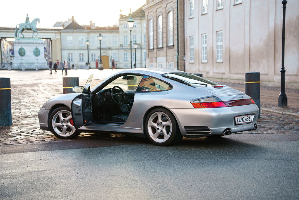 Porsche 996.2 Carrera 4S