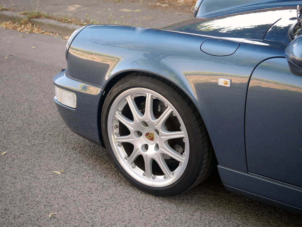 Porsche 964 Carrera 4