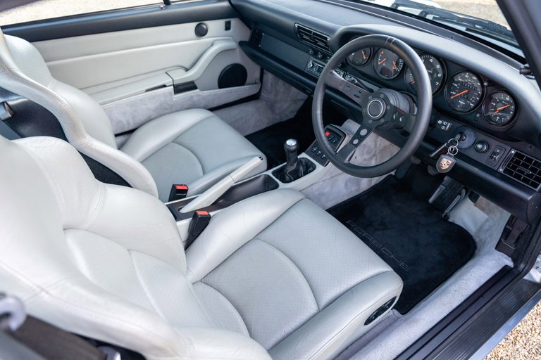 Porsche 993 Carrera 4