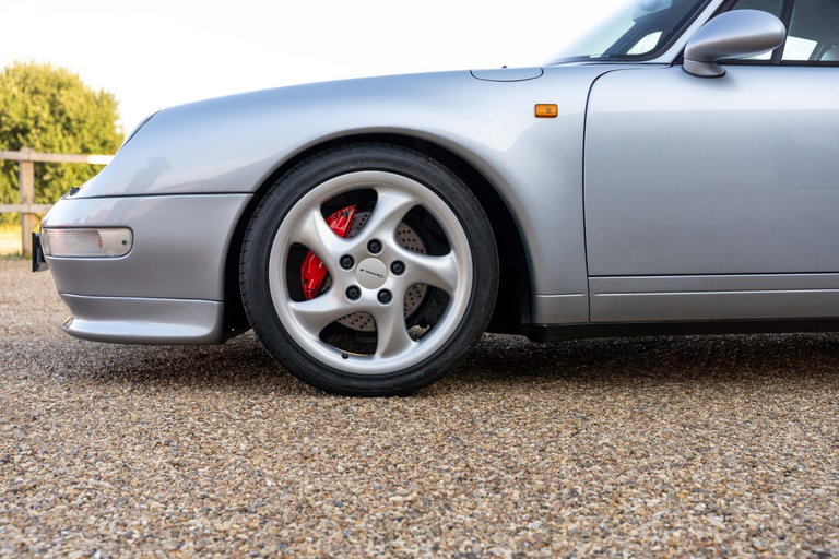 Porsche 993 Carrera 4