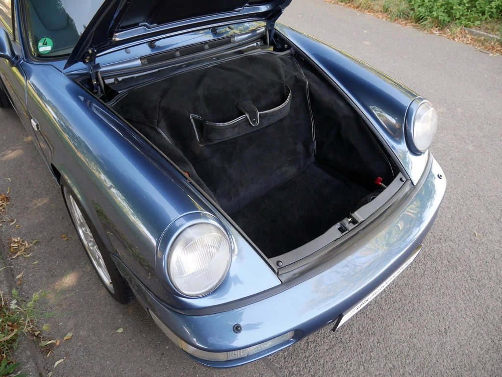Porsche 964 Carrera 4