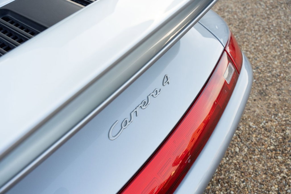 Porsche 993 Carrera 4