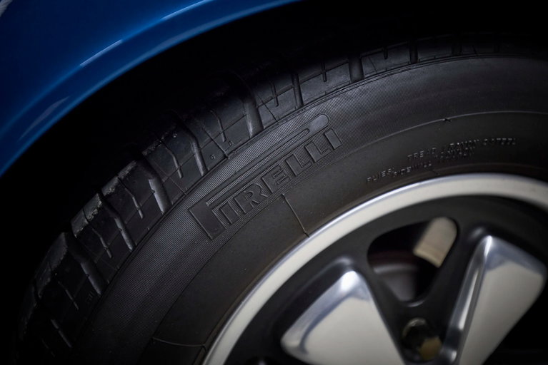 Porsche 911 S (F-Modell)