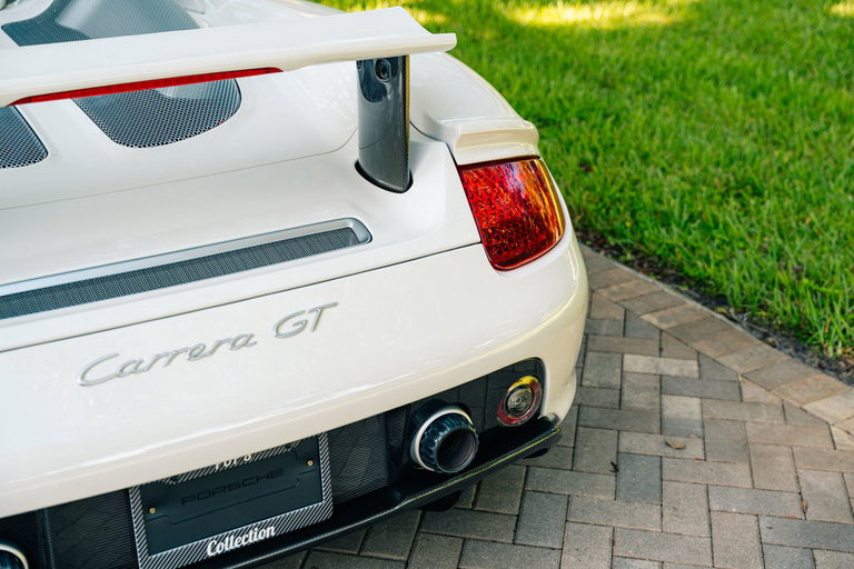 Porsche Carrera GT