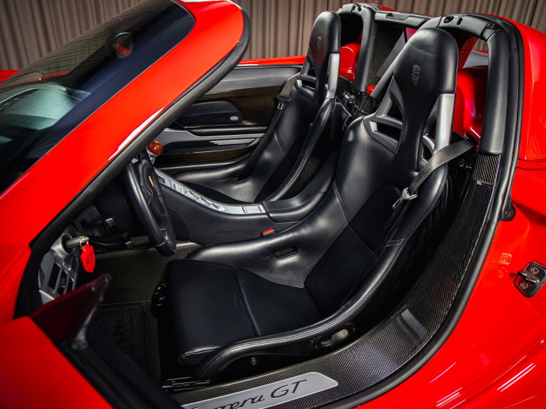 Porsche Carrera GT