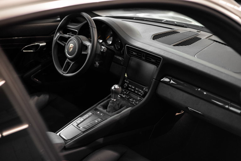 Porsche 991.2 GT3 Touring