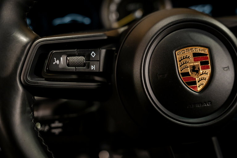 Porsche 992 GT3 Touring
