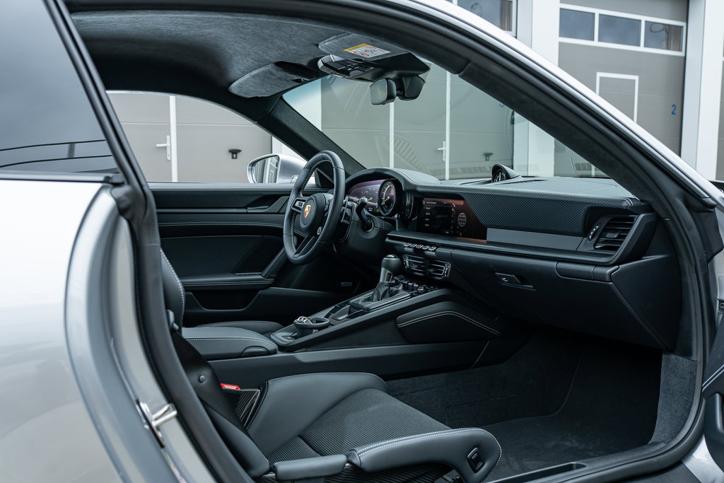 Porsche 992 GT3 Touring