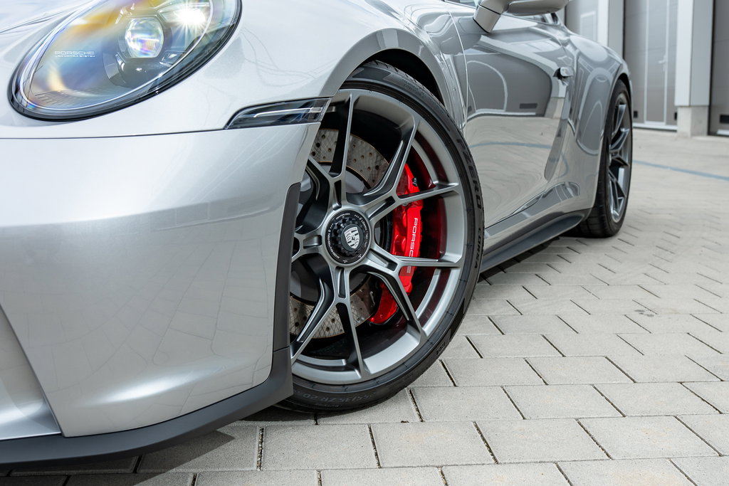 Porsche 992 GT3 Touring