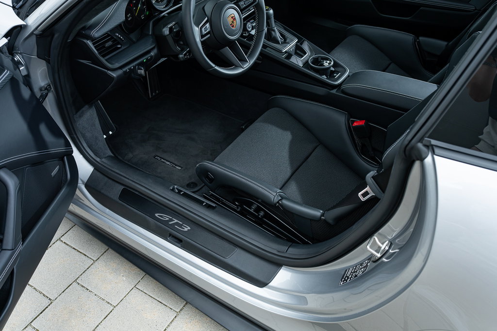 Porsche 992 GT3 Touring