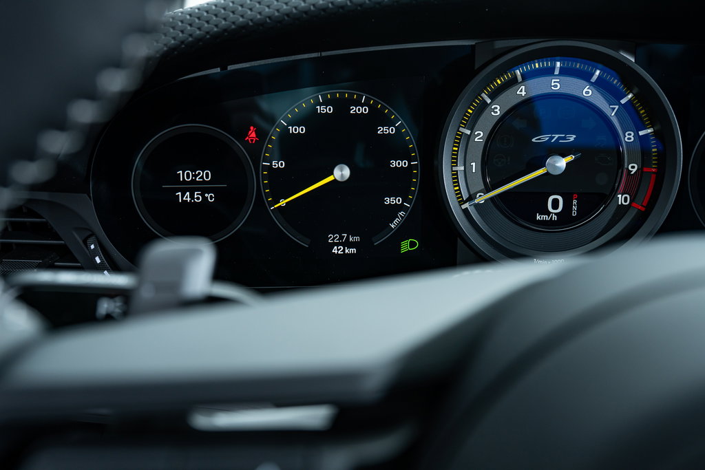Porsche 992 GT3 Touring
