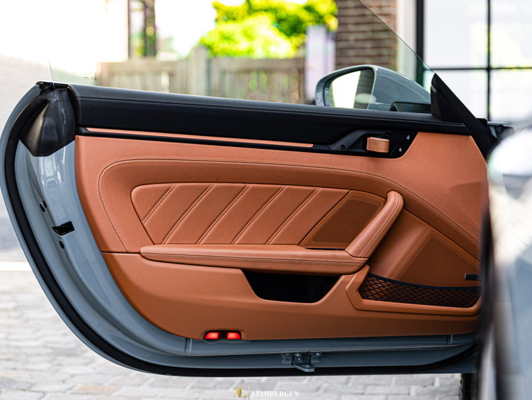 Porsche 911 S/T