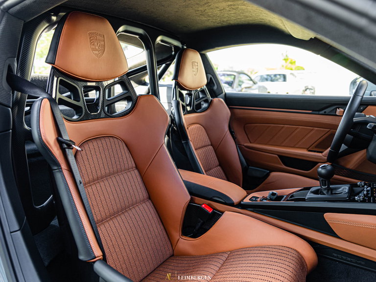Porsche 911 S/T