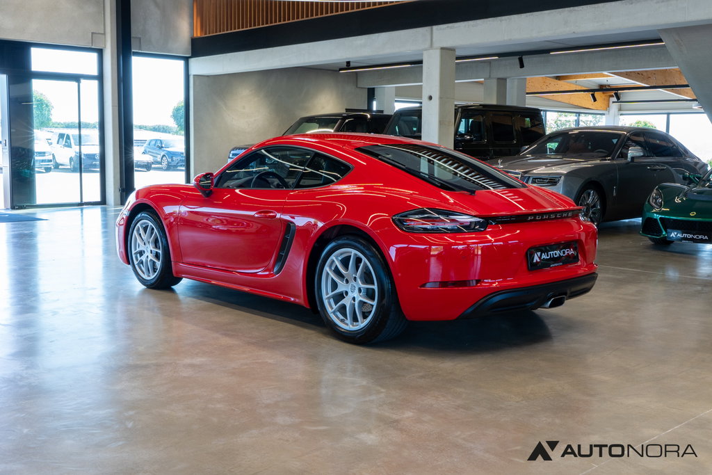 Porsche 718 Cayman