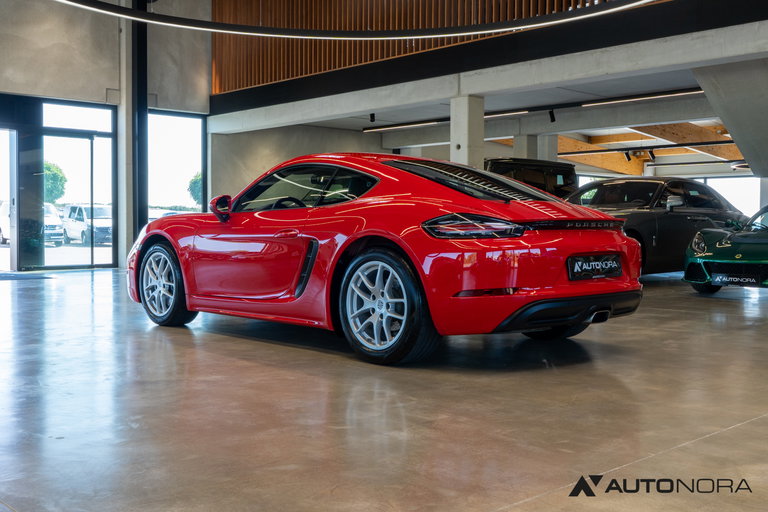 Porsche 718 Cayman