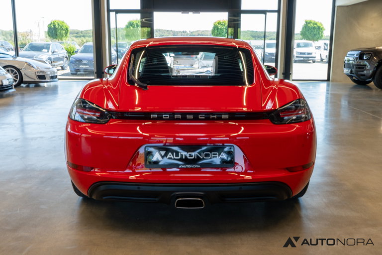 Porsche 718 Cayman