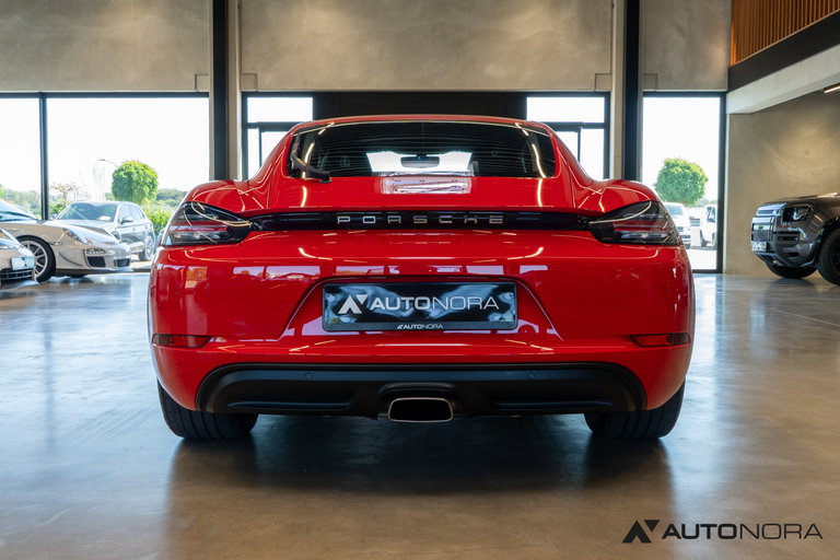 Porsche 718 Cayman