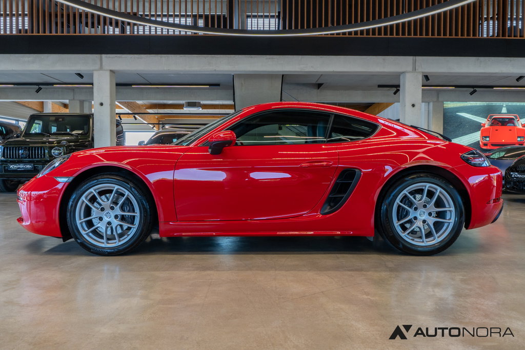 Porsche 718 Cayman
