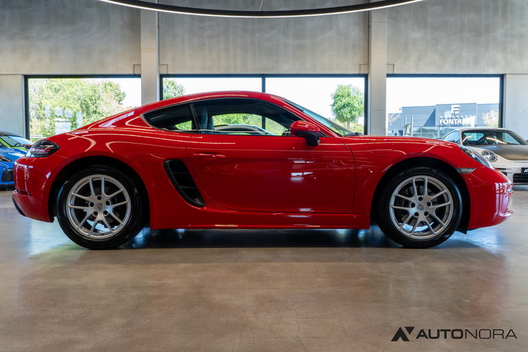 Porsche 718 Cayman