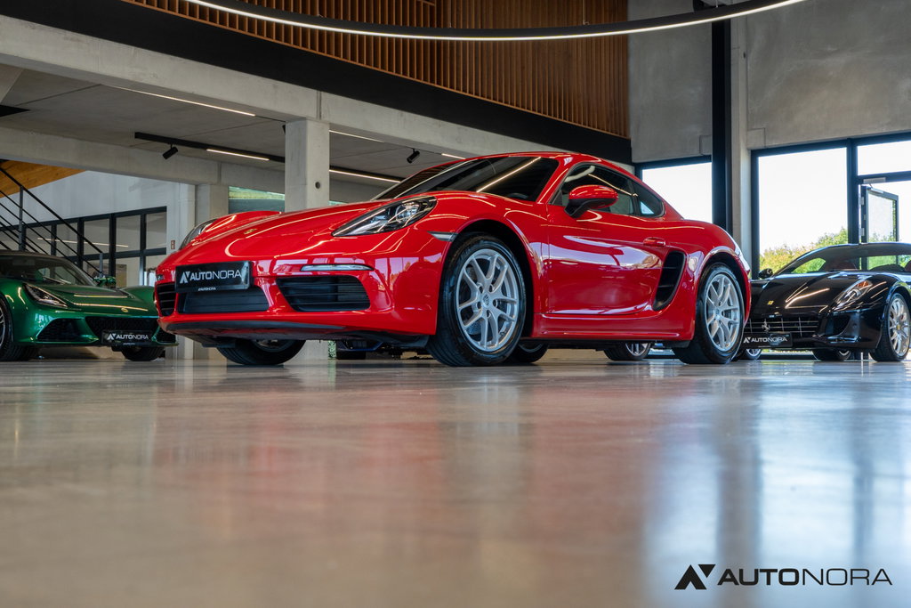 Porsche 718 Cayman