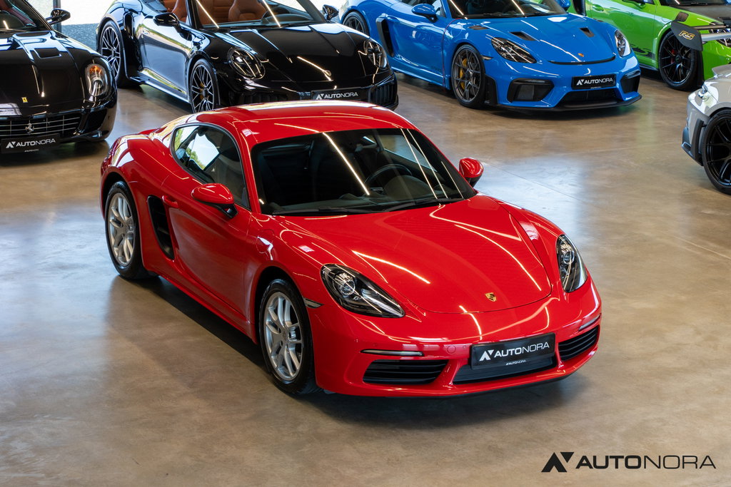 Porsche 718 Cayman