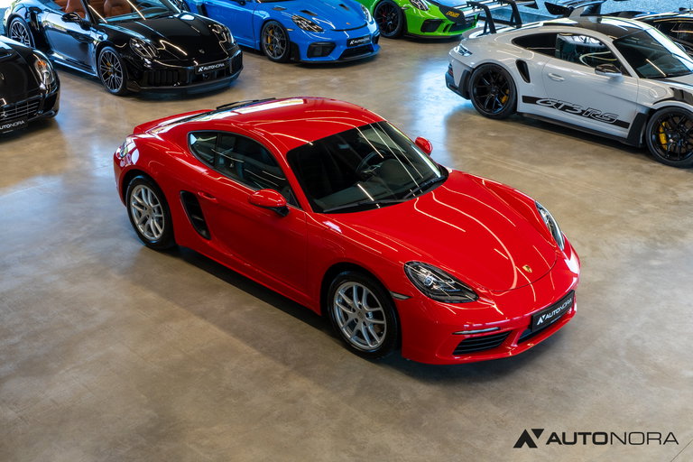 Porsche 718 Cayman