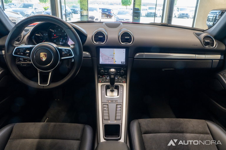 Porsche 718 Cayman