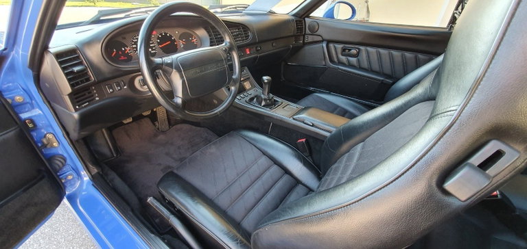 Porsche 968