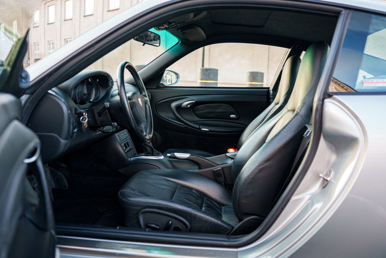 Porsche 996.2 Carrera 4S