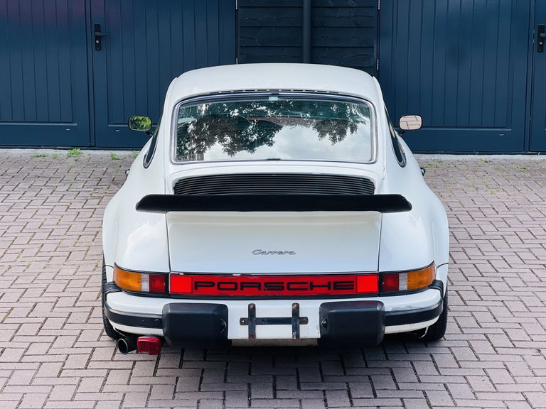 Porsche 911 Carrera (US)