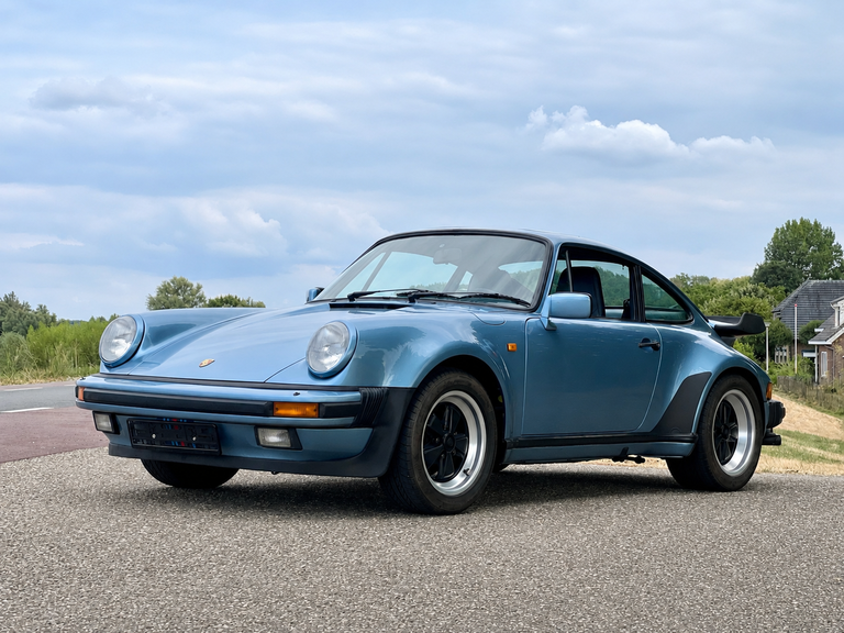 Porsche 911 Turbo 3.3