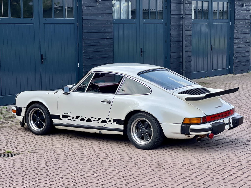 Porsche 911 Carrera (US)