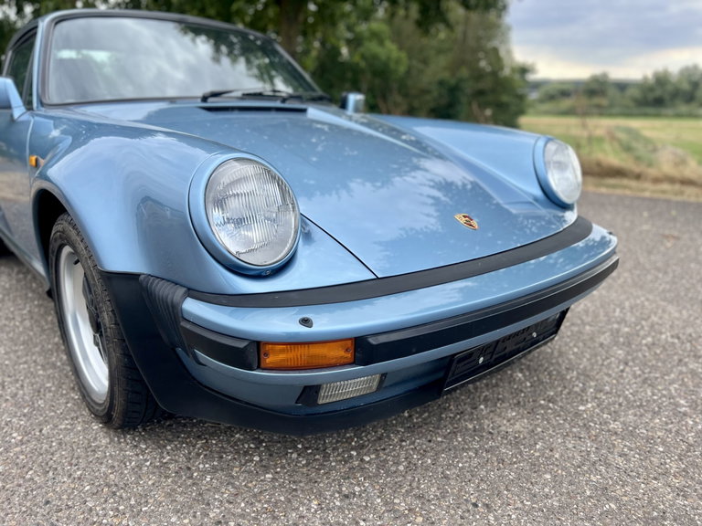 Porsche 911 Turbo 3.3