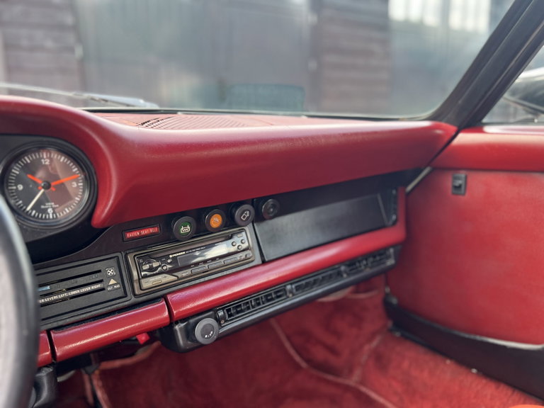 Porsche 911 Carrera (US)