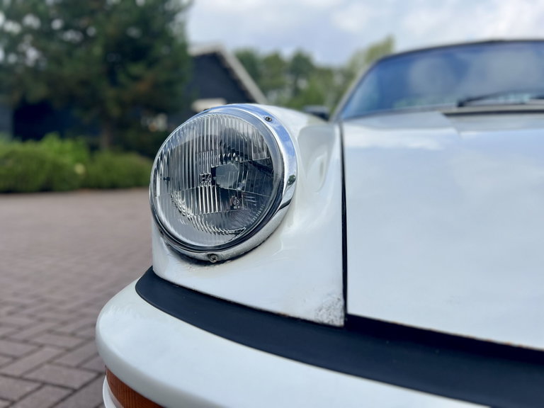 Porsche 911 Carrera (US)