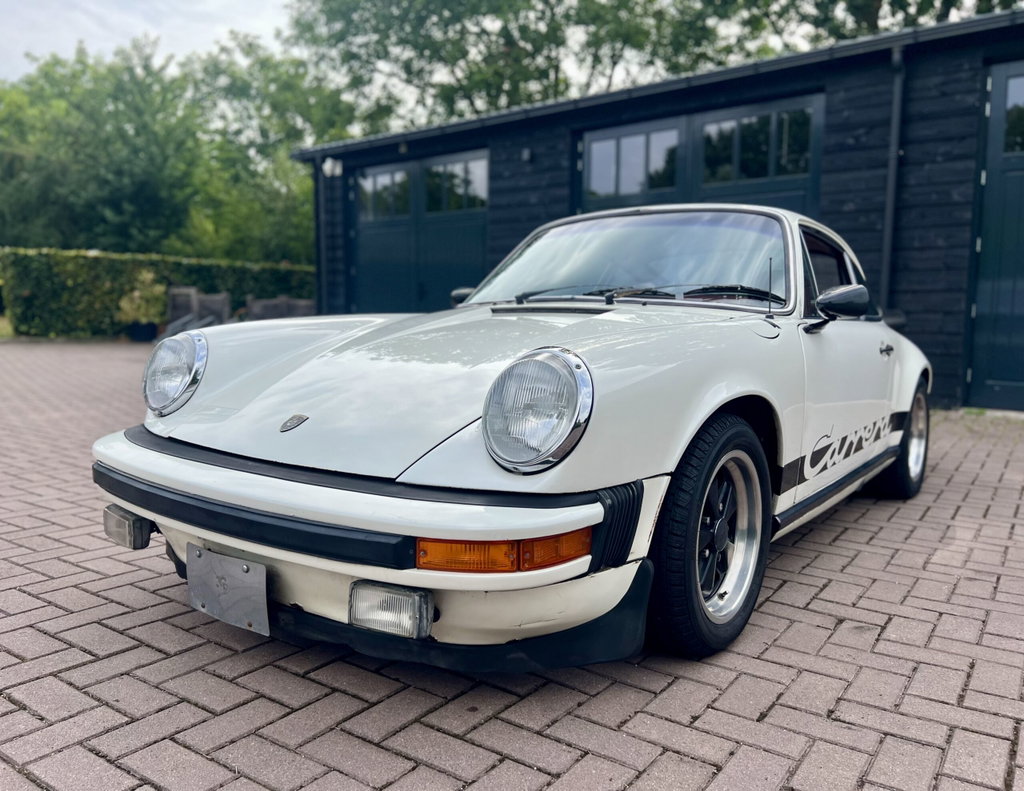 Porsche 911 Carrera (US)