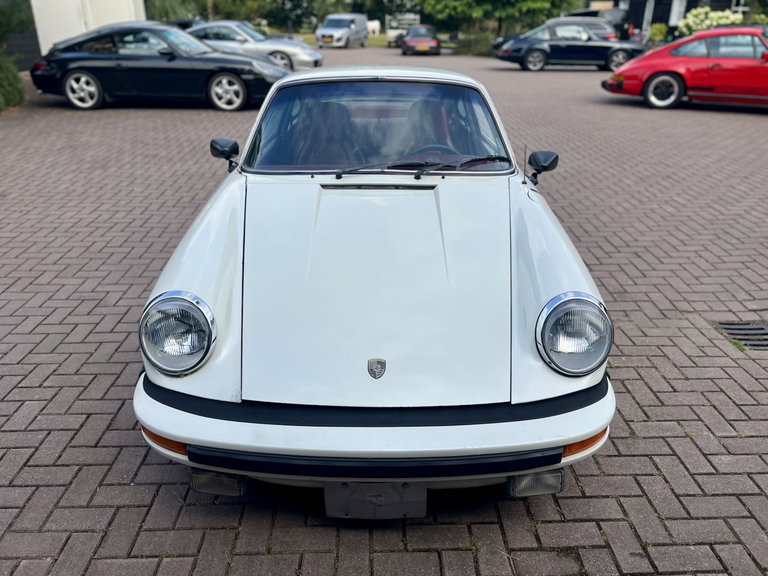 Porsche 911 Carrera (US)