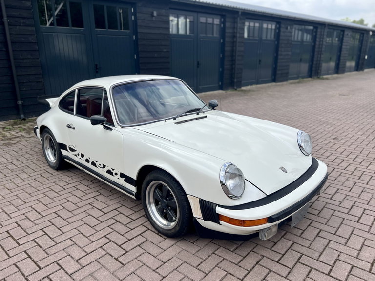 Porsche 911 Carrera (US)