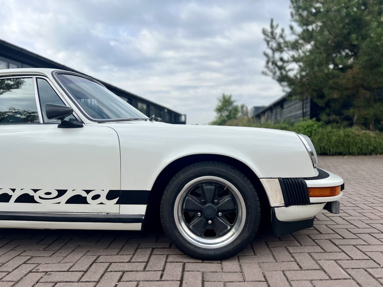 Porsche 911 Carrera (US)
