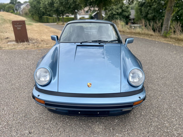 Porsche 911 Turbo 3.3
