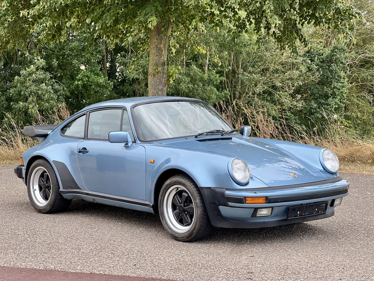 Porsche 911 Turbo 3.3