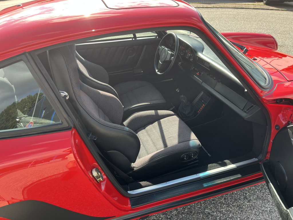 Porsche 911 Carrera 3.2