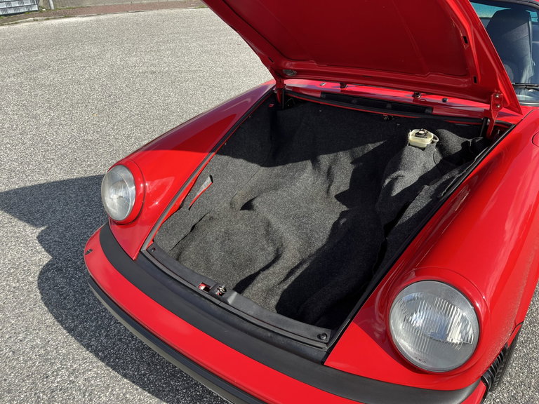 Porsche 911 Carrera 3.2