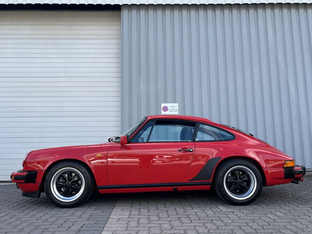 Porsche 911 Carrera 3.2